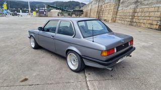 BMW e21 325i