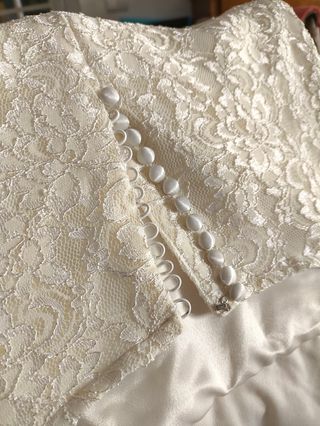 Vestido novia de encaje blanco champagne