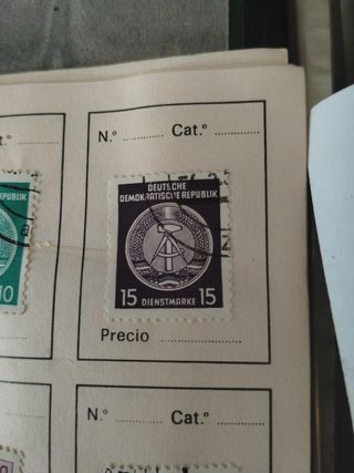 Sellos RDA antiguos 10 y 15 Dienstmarken