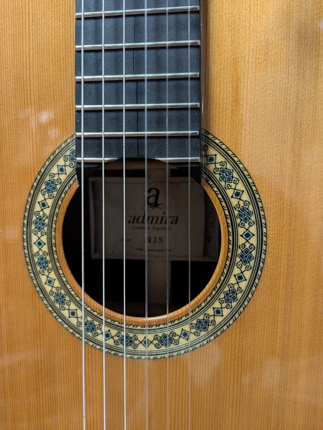 Guitarra clásica electrificada Admira A1 EF –NUEVA