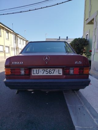 Mercedes-Benz 190 1985