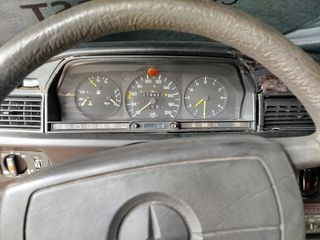 Mercedes-Benz 190 1985