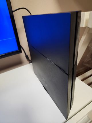 PS4 (PlayStation 4) 1TB + 2 mandos