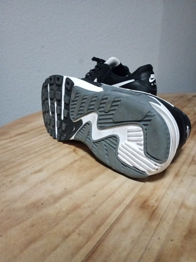 Zapatillas Nike Air Max - Negras y Blancas