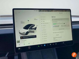 Tesla Model 3 RWD