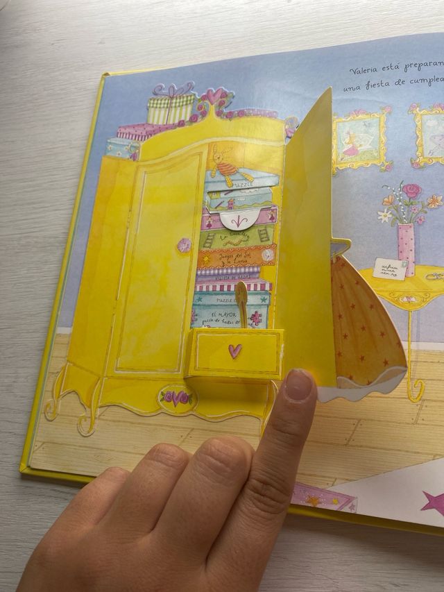 Secretos y sorpresas (Valeria Varita)