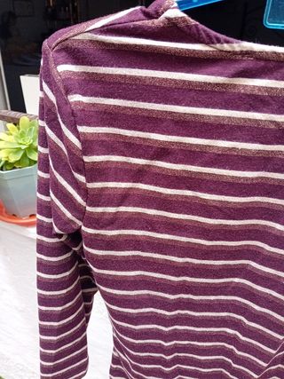 Camiseta Bershka marrón dorada rayas S