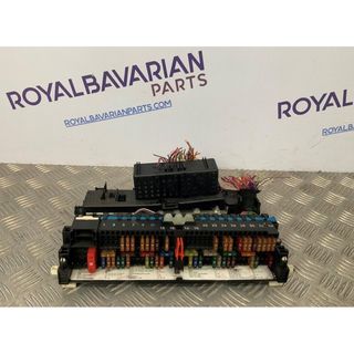 CAJA FUSIBLES BAJO GUANTERA E46