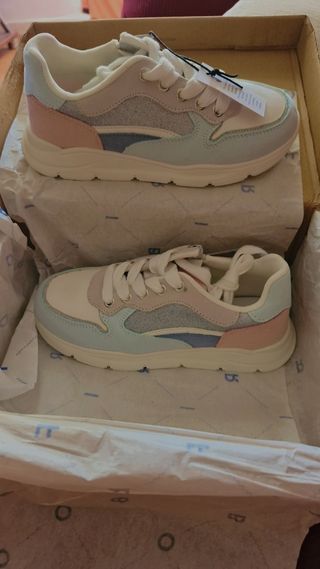 Zapatillas Friboo niña, multicolor Talla 30 y 31.