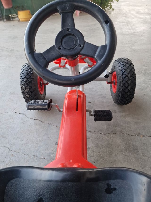 Kart infantil a pedales
