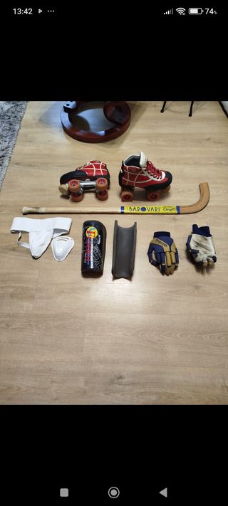 Vendo equipo de hockey sobre patines 110 euros.