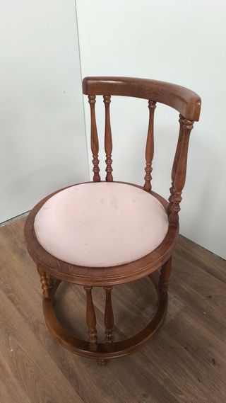 SILLAS ANTIGUAS DE MADERA A 20 UNA