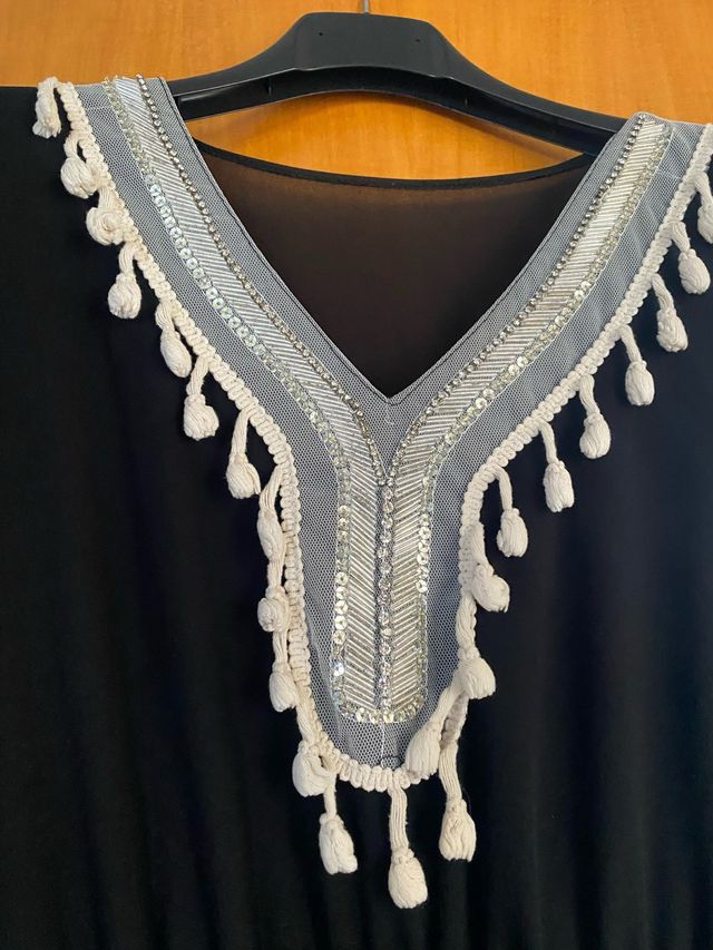 Vestito lungo nero con dettagli bianchi Tg S