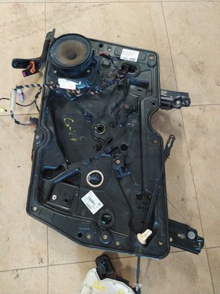 Elevalunas Delantero Derecho Golf 6