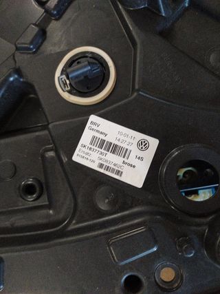 Elevalunas Delantero Derecho Golf 6