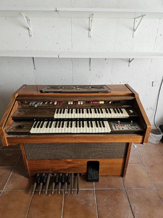 Órgano Farfisa Vintage