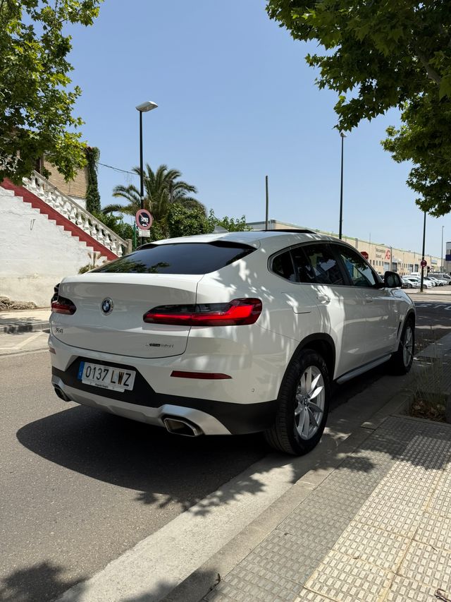 BMW X4 20i