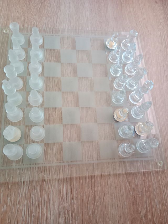 Ajedrez cristal nuevo