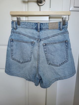 Ropa corta vaquera Inditex (pantalones y faldas), 
