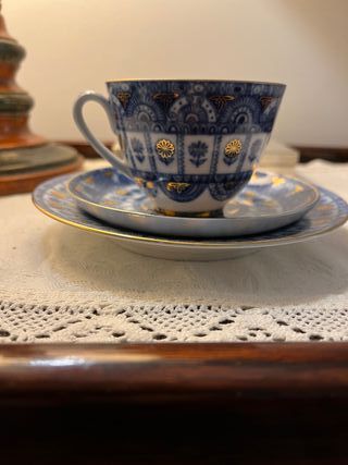 2 set completi da te’ totale n. 6 pezzi