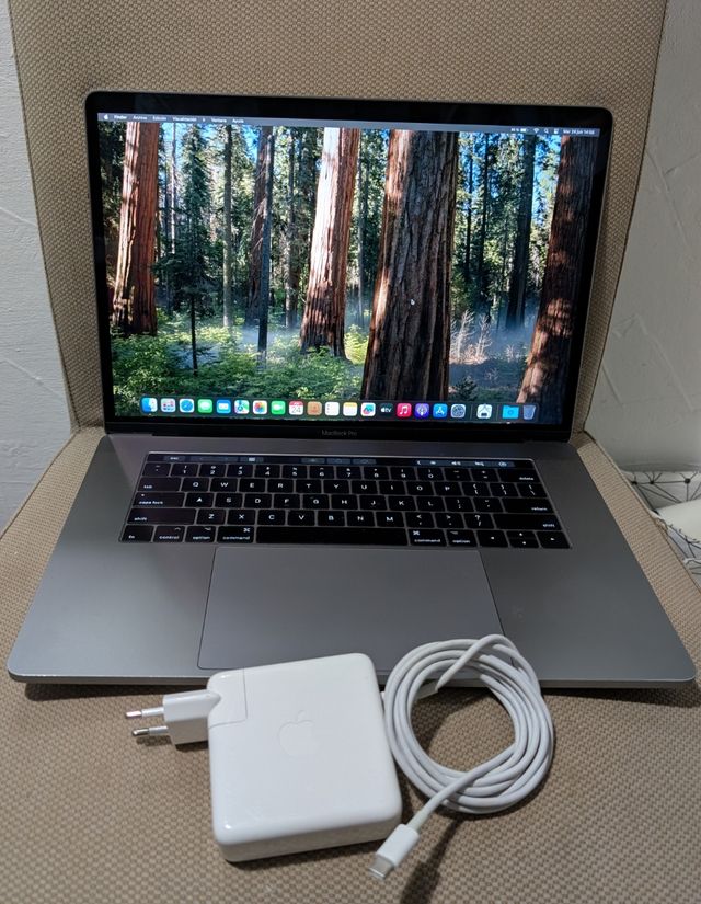 MacBook Pro 15" 2016