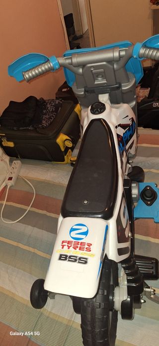 Moto eléctrica niños Alpha Feber