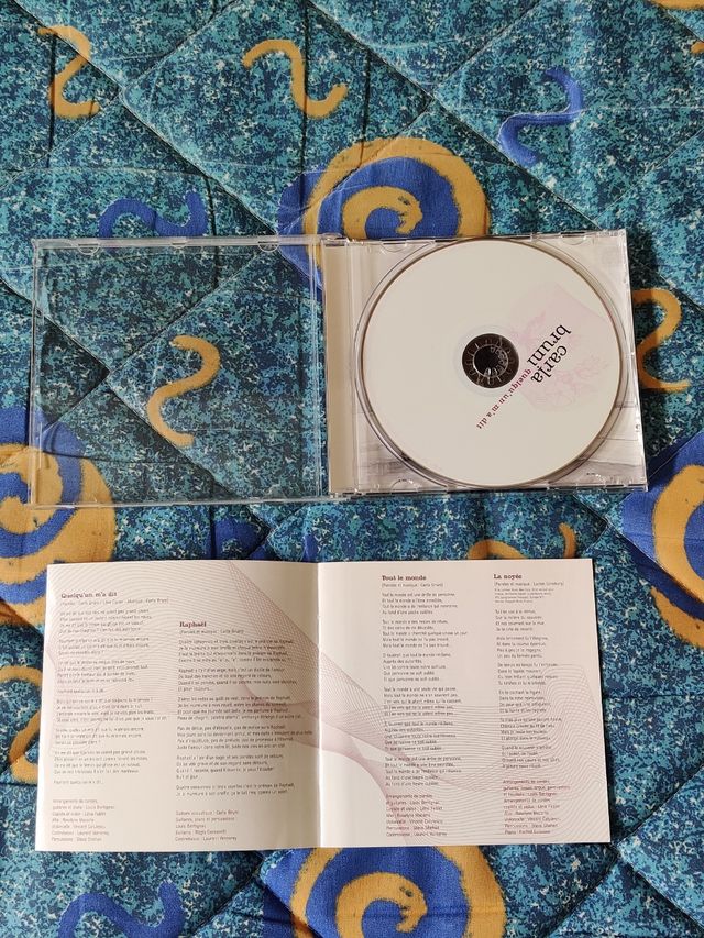 CD original Carla Bruni - Quelqu'un m'a dit