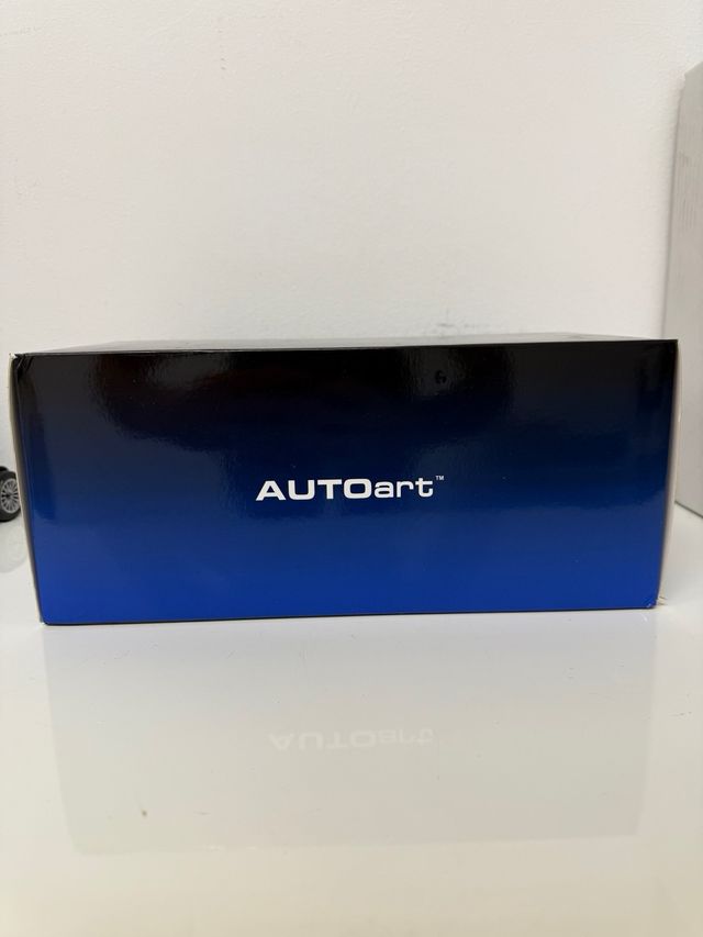 Mercedes AMG GTS 1:18 Autoart