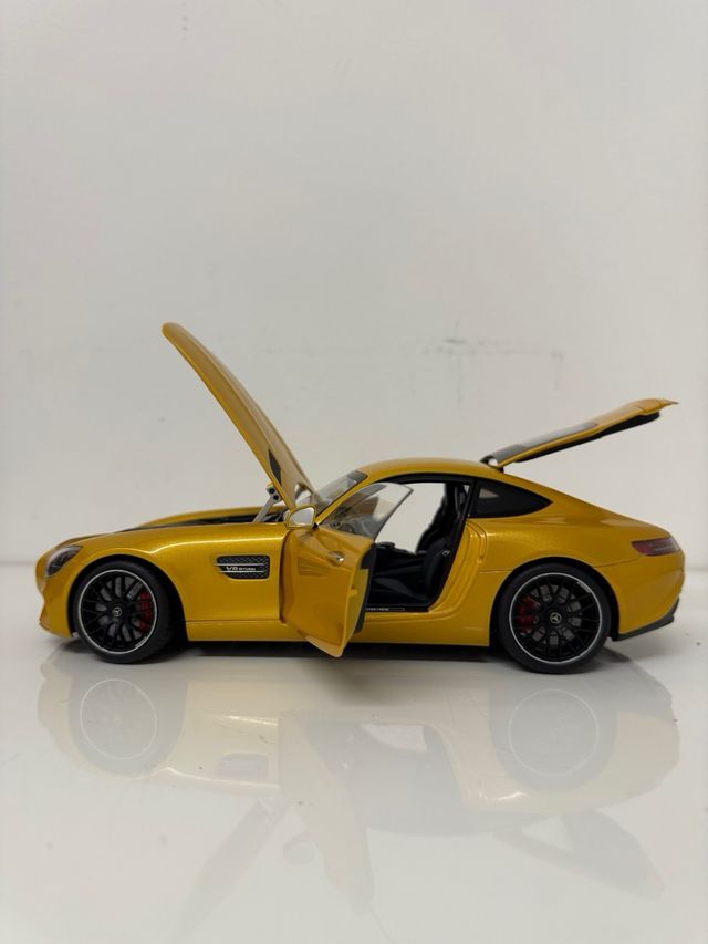 Mercedes AMG GTS 1:18 Autoart