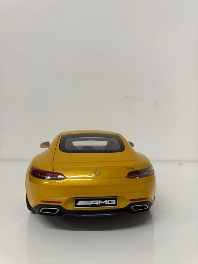 Mercedes AMG GTS 1:18 Autoart