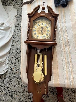 6 Sillas Luis XIV mas mesa pequeña y grande +reloj