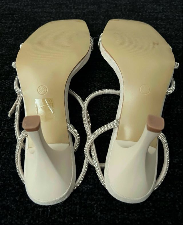 Sandalias Corina beige talla 36