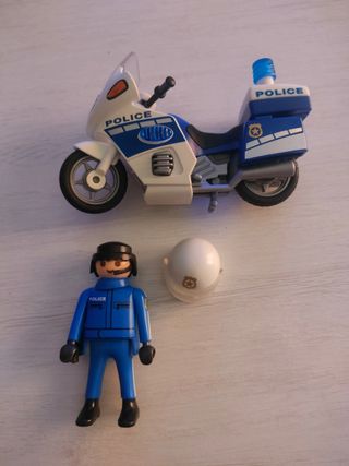Playmobil furgón y moto policía.
