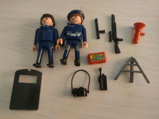 Playmobil furgón y moto policía.
