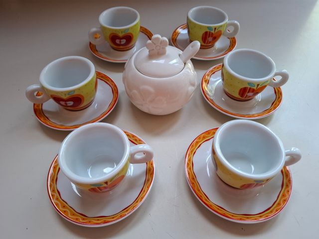 Set 6 tazzine con zuccheriera