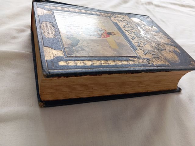 Antiguo libro de Historia de España 1936