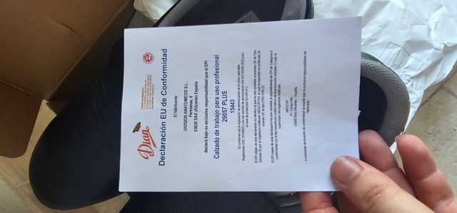 Zapatos cocina antideslizante nuevos.