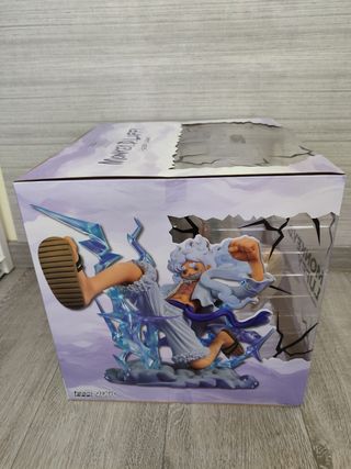 FIGUARTS ZERO MONKEY D.LUFFY GEAR 5 GIGANT