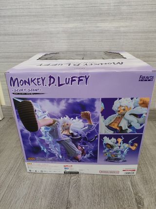 FIGUARTS ZERO MONKEY D.LUFFY GEAR 5 GIGANT