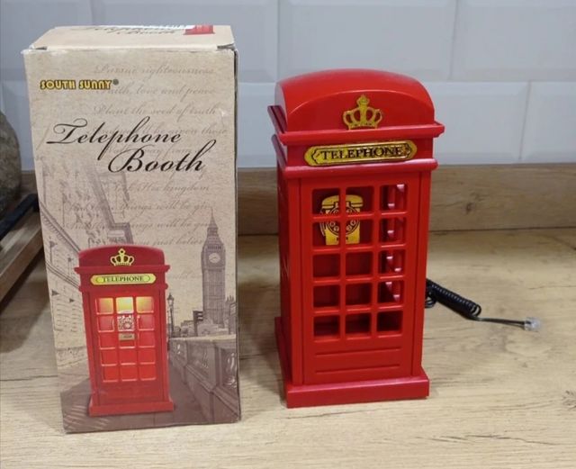 Telefono inglese antico rosso