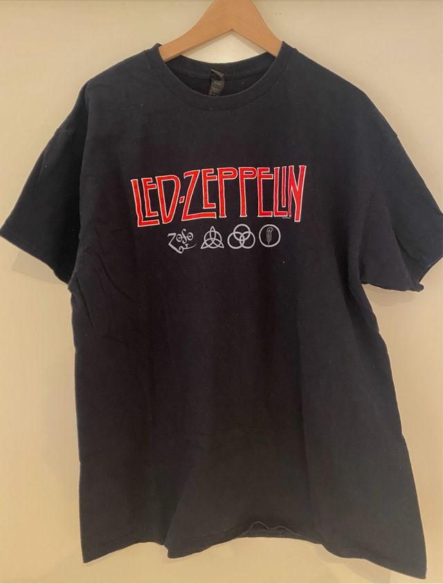 Camiseta Led Zeppelin negra