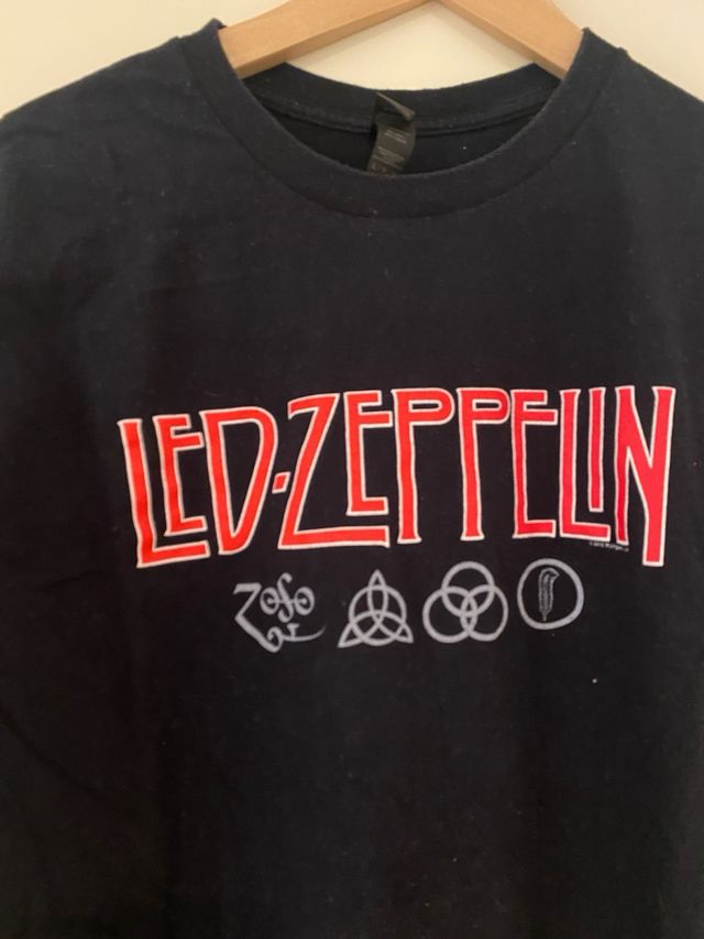 Camiseta Led Zeppelin negra