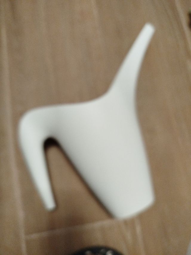 Regadera blanca Ikea - plástico