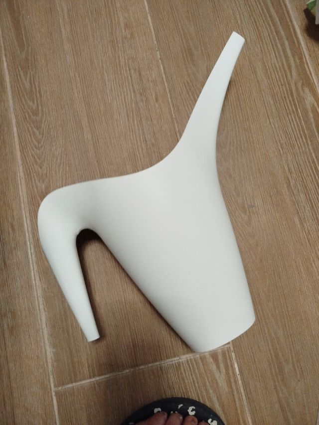 Regadera blanca Ikea - plástico