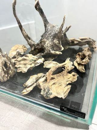 Acuario 35L + Decoración