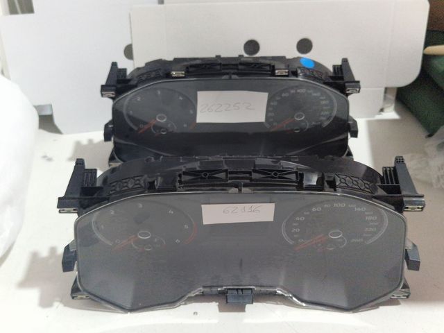 2 Cuadro cuentakilometros VW