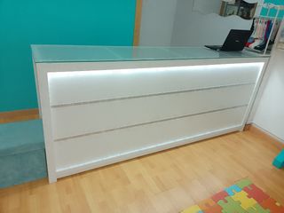 Mostrador tienda blanco con LED
