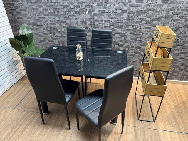 Conjunto Mesa Avatar Negra + 4 Sillas | Diseño !