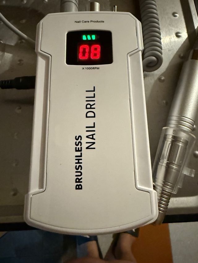 Fresadora eléctrica uñas recargable