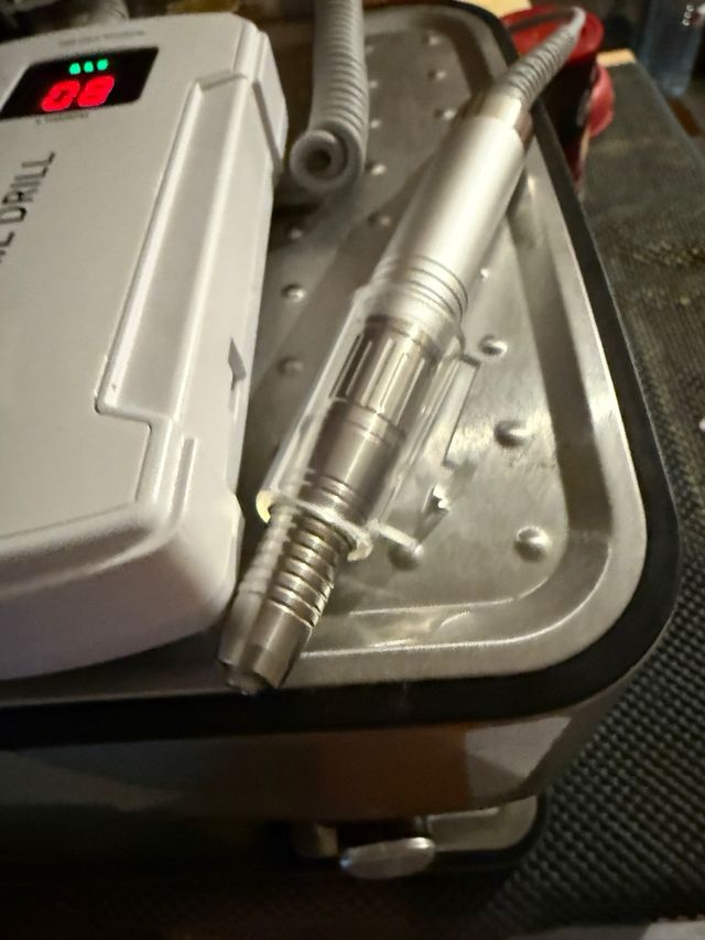 Fresadora eléctrica uñas recargable